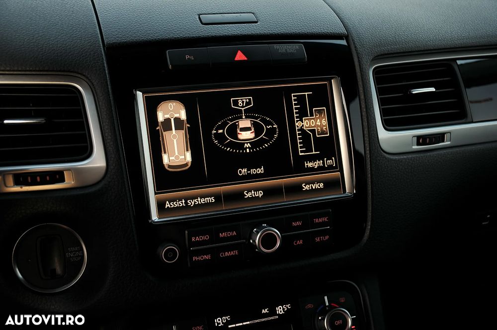 Volkswagen Touareg 3.0 V6 TDI BMT - 17