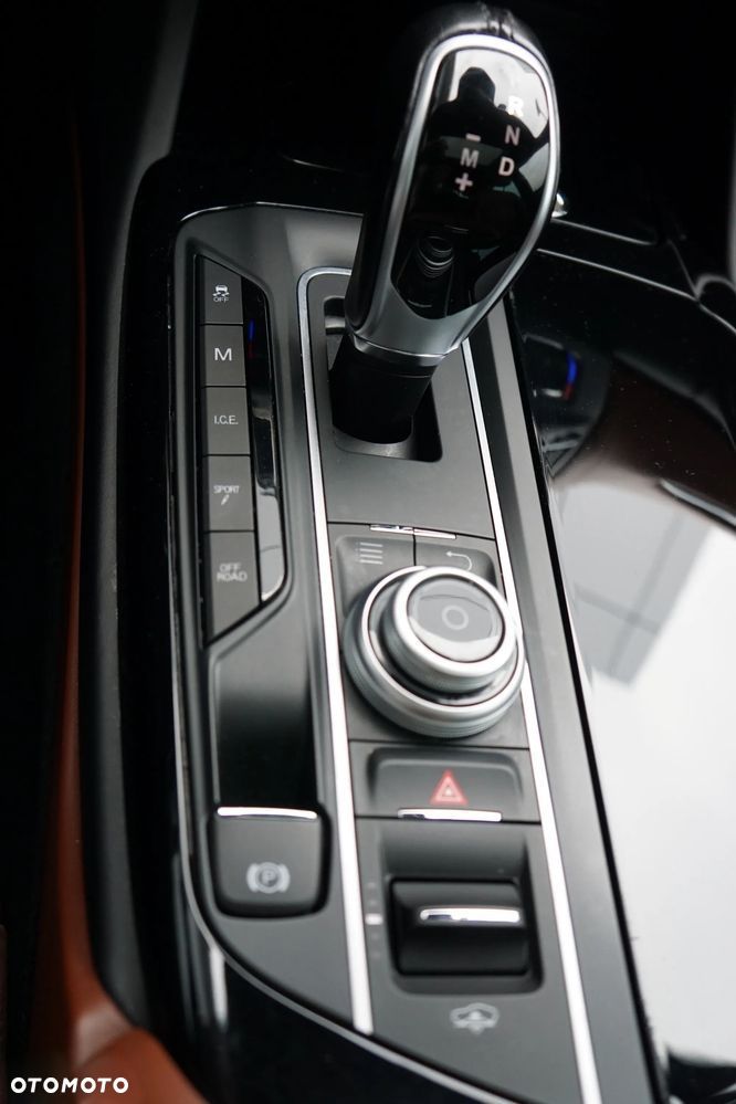 Maserati Levante S Granlusso - 19