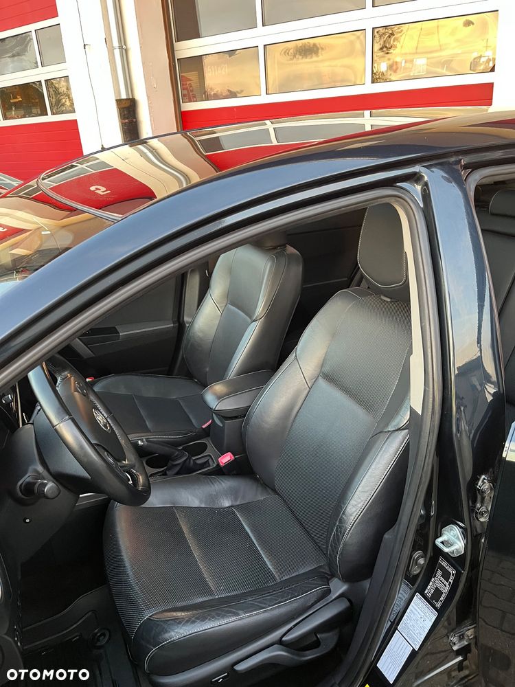 Toyota Auris 1.6 Premium + - 17