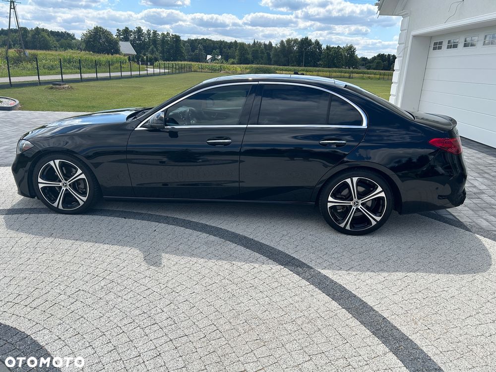 Mercedes-Benz Klasa C 300 9G-TRONIC - 3