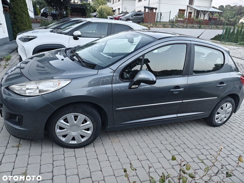 Peugeot 207 - 2