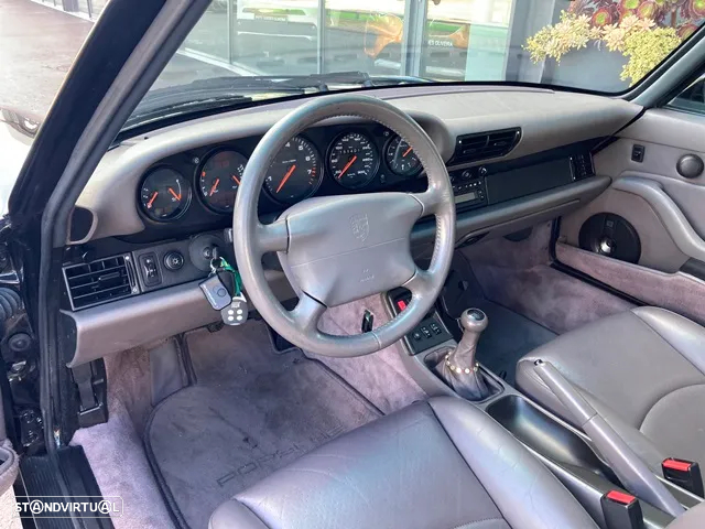 Porsche 911 Série F - 13
