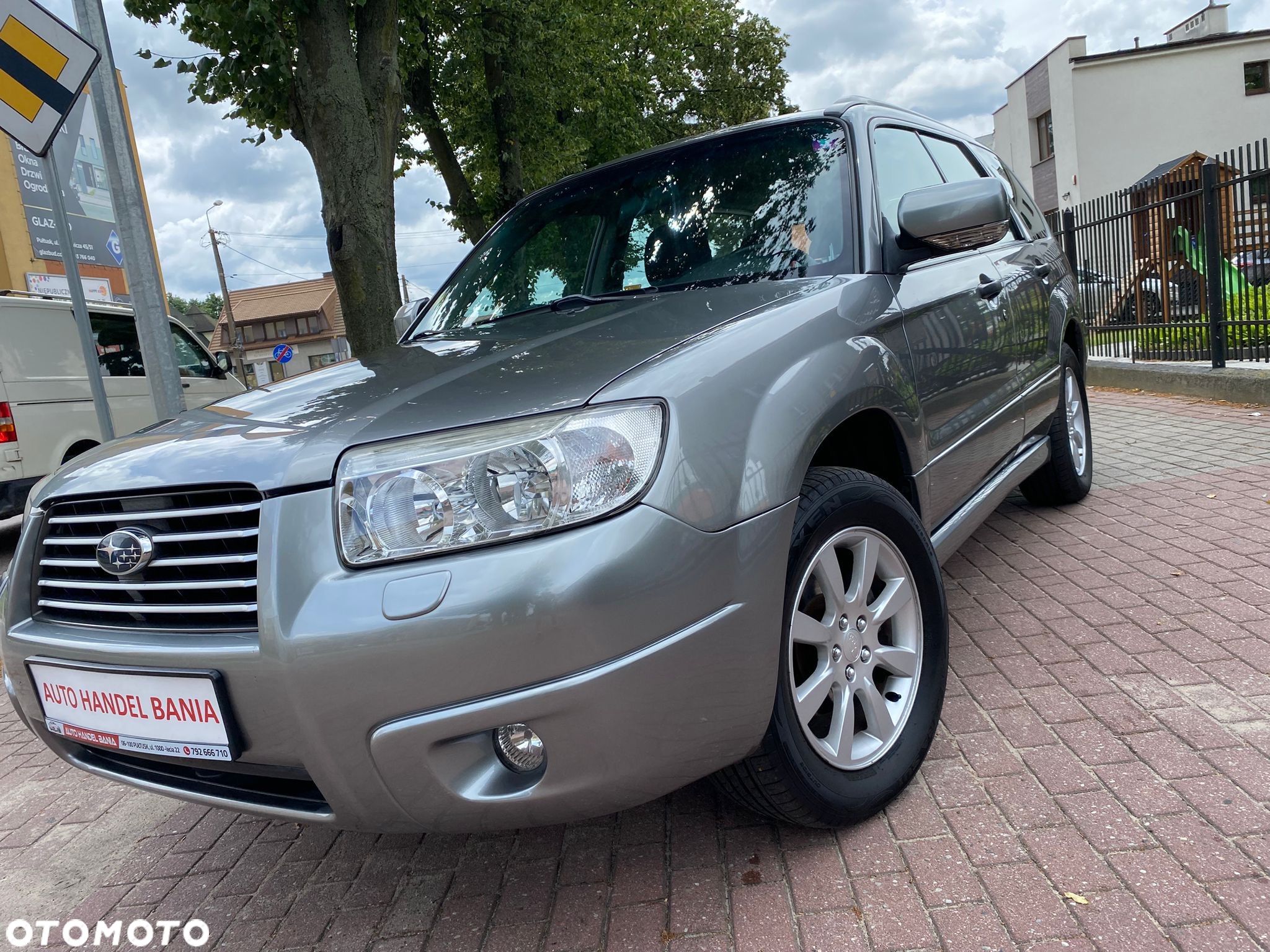 Subaru Forester 2.0 XC Celebration - 1