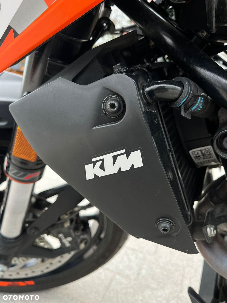 KTM Duke - 11