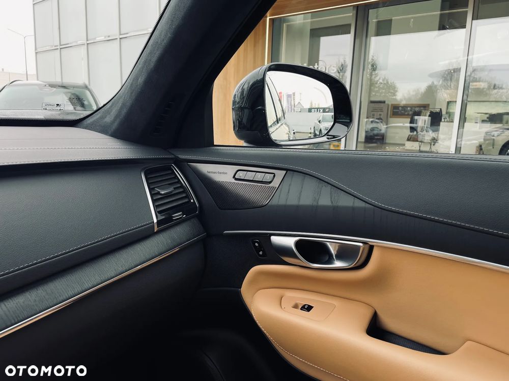 Volvo XC 90 B5 D AWD Ultimate Dark 7os - 17