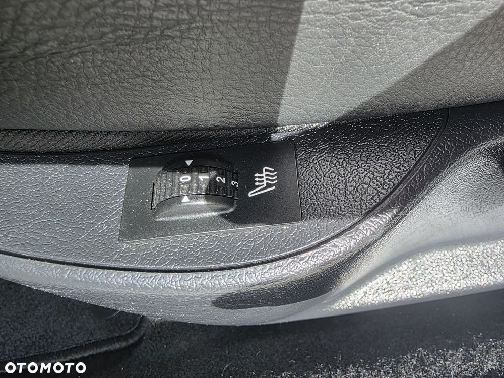 Peugeot 207 CC 150 THP Platinum - 36