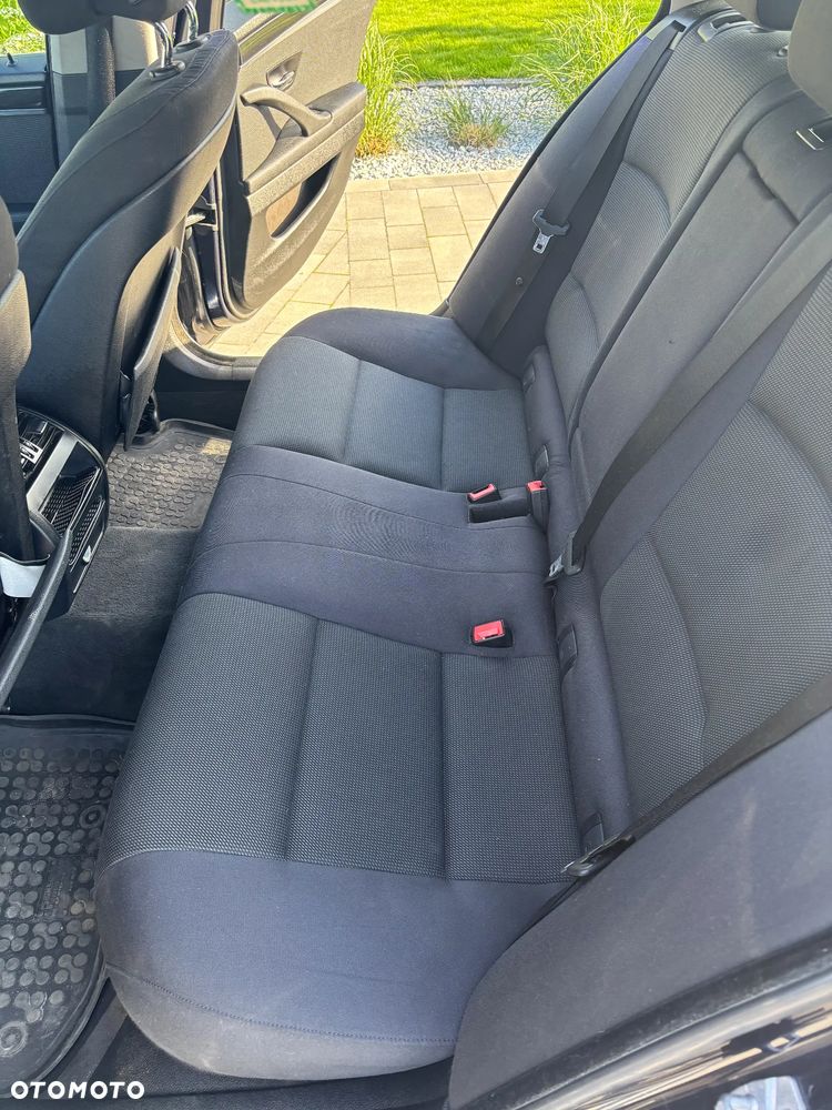 BMW Seria 5 520d - 14