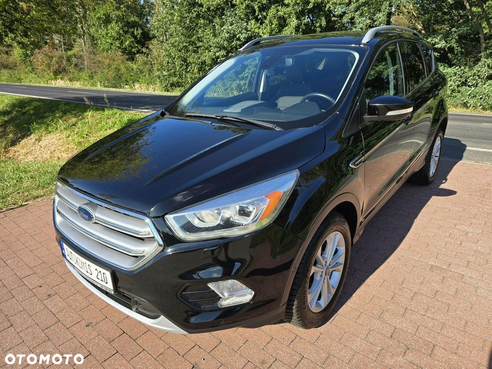 Ford Kuga - 2