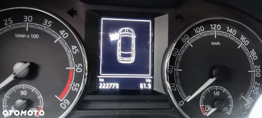 Skoda Octavia 1.6 TDI Edition - 9
