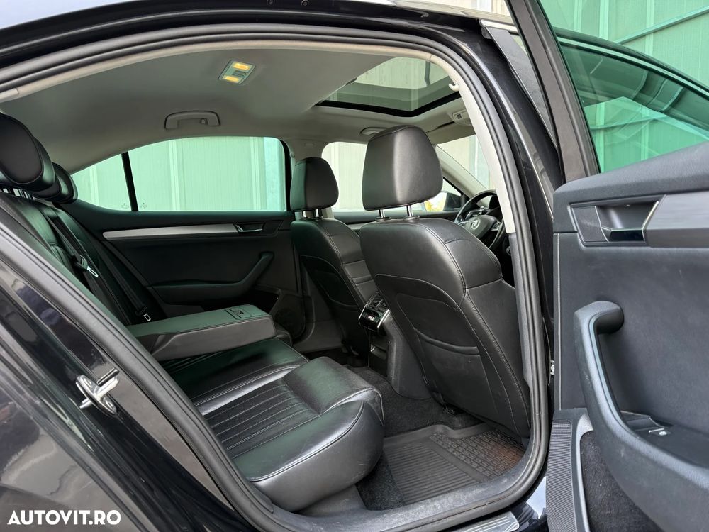 Skoda Superb 2.0 TDI DSG Premium Edition - 20