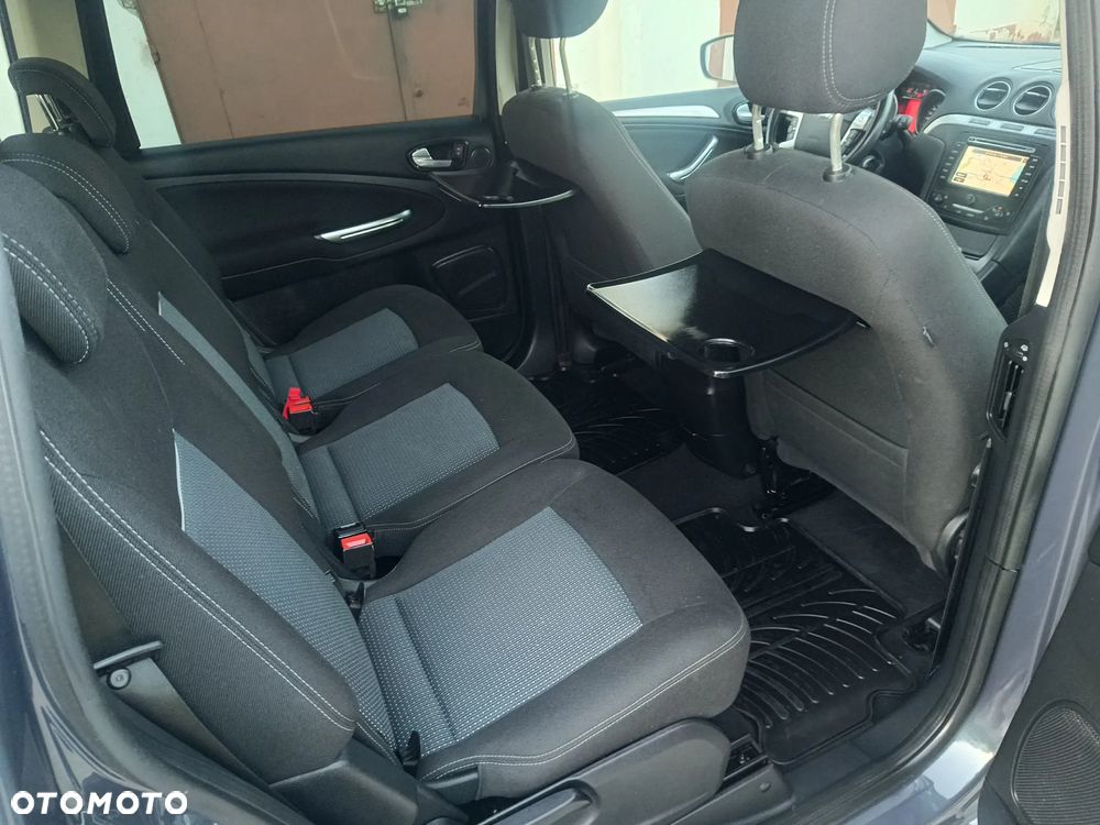 Ford Galaxy - 24