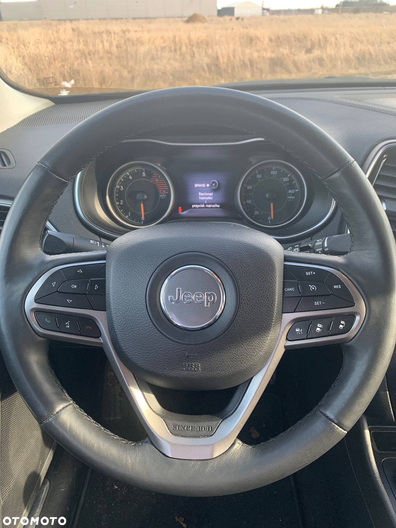 Jeep Cherokee - 10
