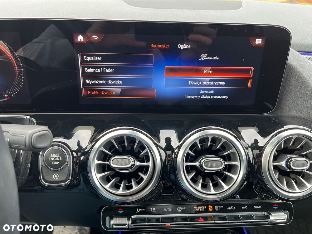 Mercedes-Benz GLA 250 4-Matic AMG Line - 30