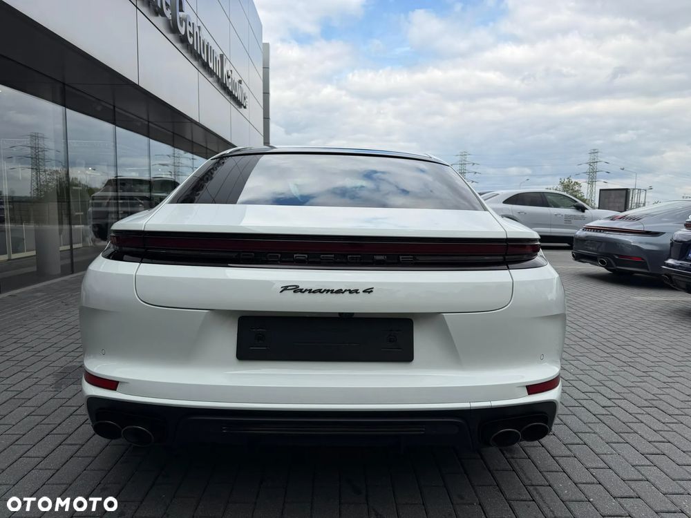 Porsche Panamera 4 - 16