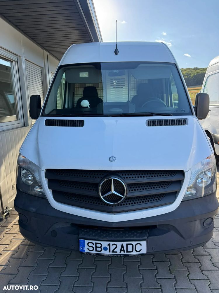 Mercedes-Benz Sprinter - 8