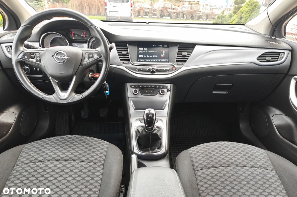 Opel Astra 1.6 CDTI Elite - 9