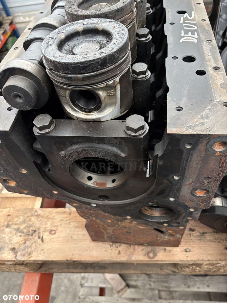 Deutz  TCD 6.1 276 KM Fendt 820 Vario Silnik Blok Wał Tłoki CZĘŚCI  04508501R - 2
