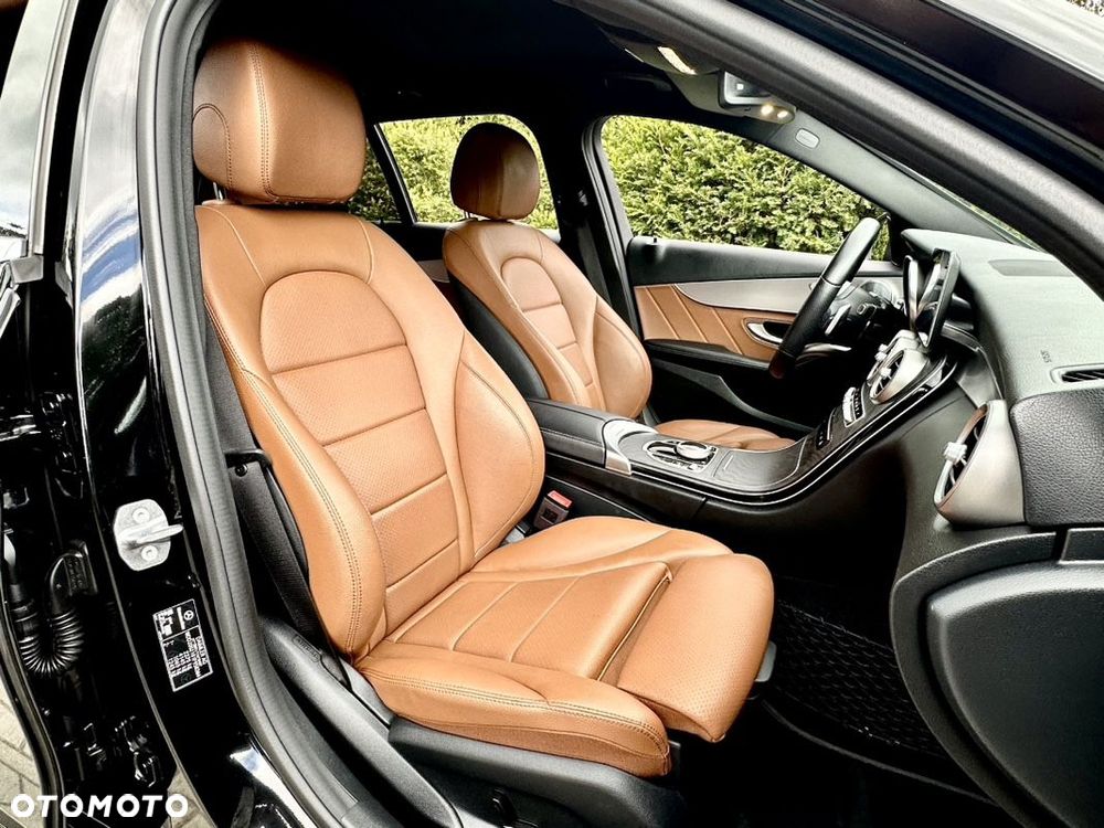 Mercedes-Benz Klasa C 300 d 9G-TRONIC AMG Line - 31
