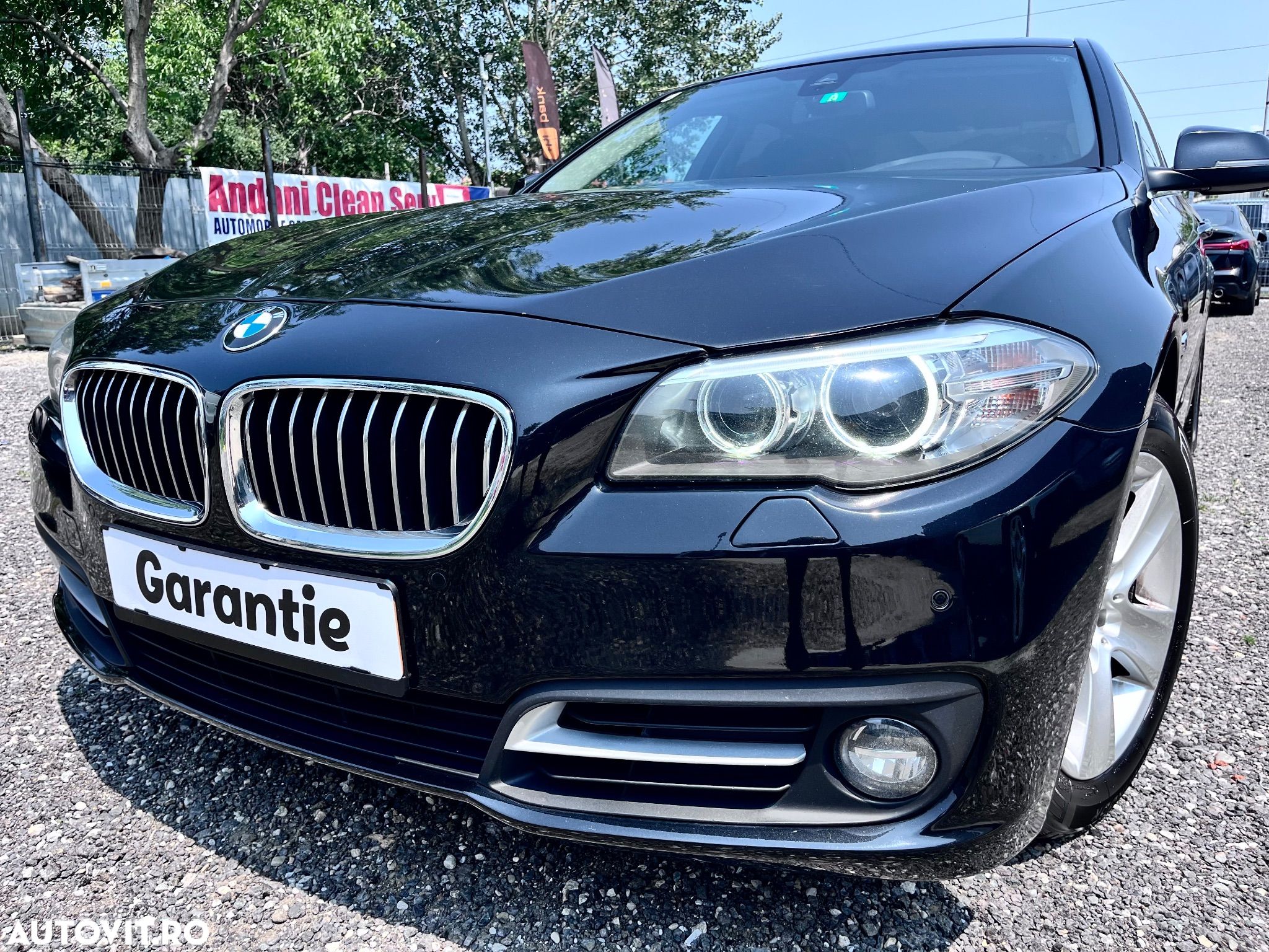 BMW Seria 5 525d xDrive Aut. Luxury Line - 1