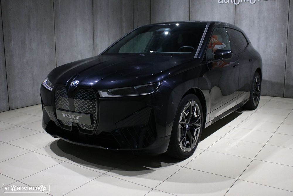 BMW iX xDrive 40 Pack Desportivo - 13