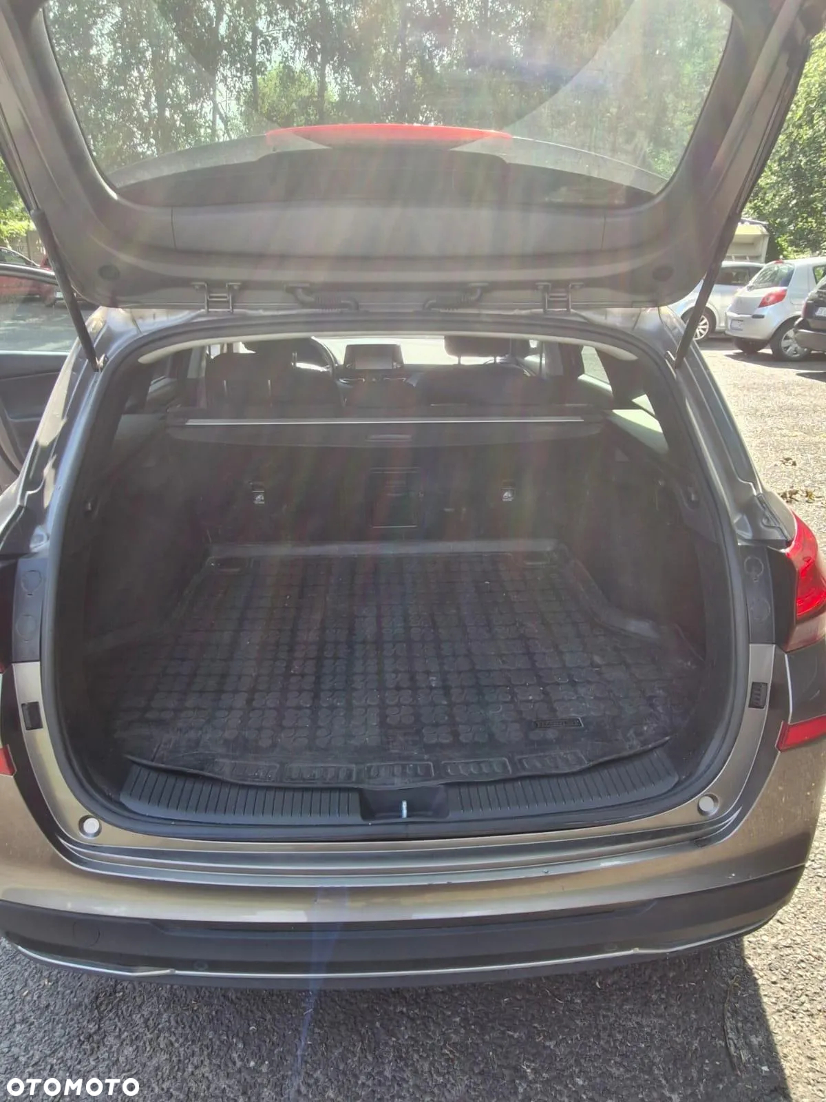 Hyundai i30 1.6 D Comfort DCT - 8