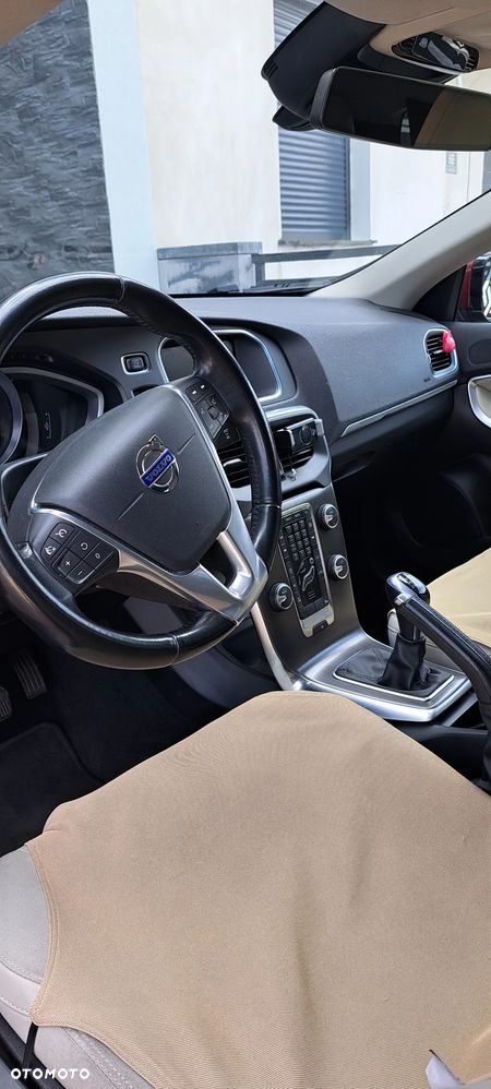 Volvo V40 D4 Drive-E Momentum - 7