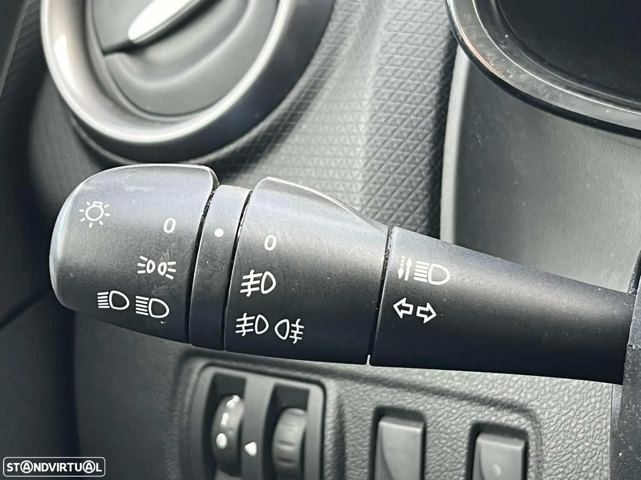 Renault Clio 1.5 dCi Limited EDition - 13