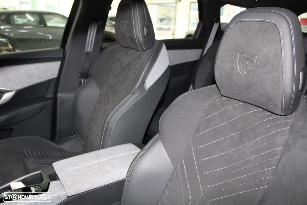 Peugeot E-5008 73 kWh Dual Motor GT - 13