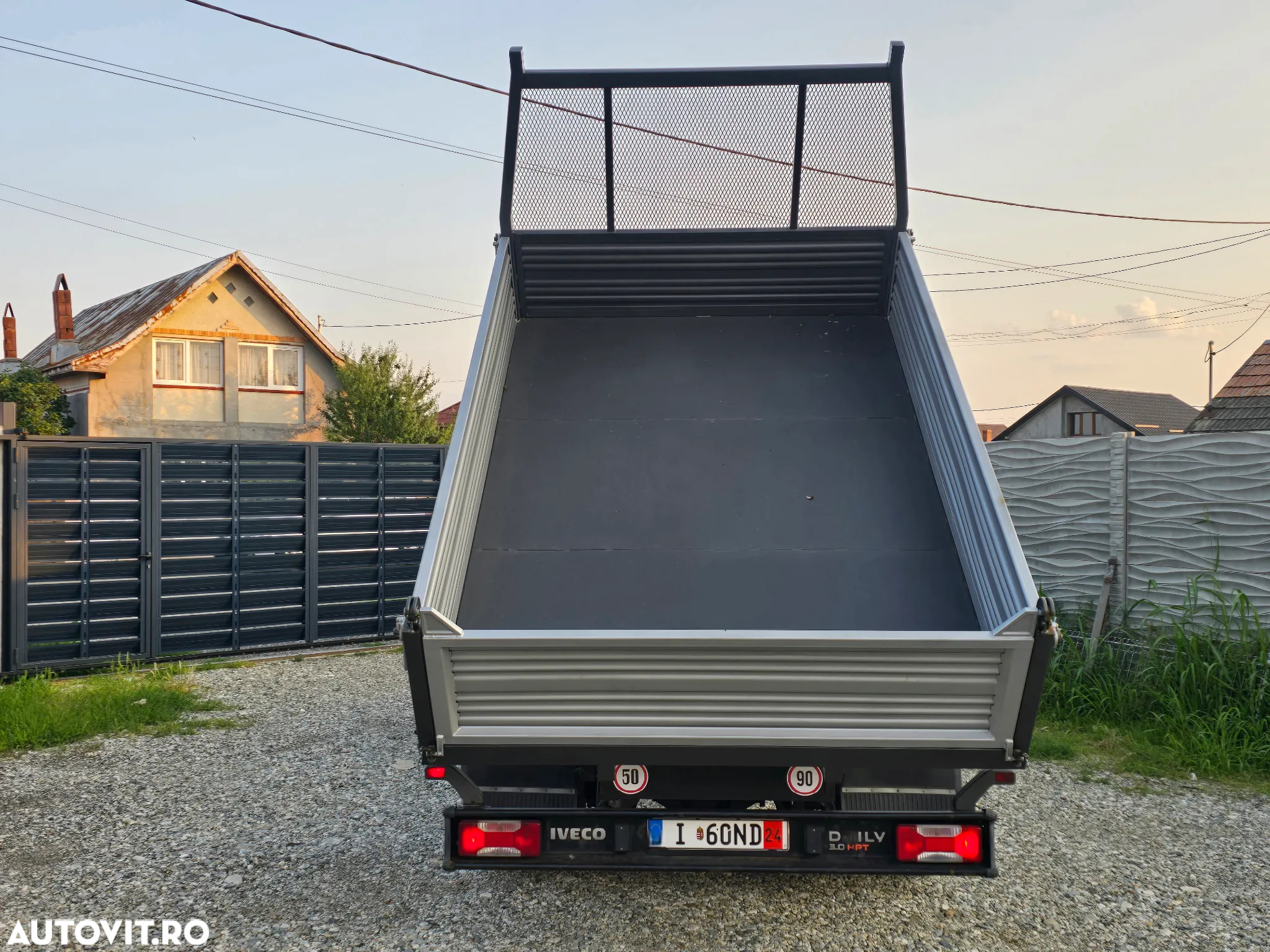 Iveco Daily 65C18 Basculanta 3 parti 3.2m Obloane 50, 7 locuri - 10