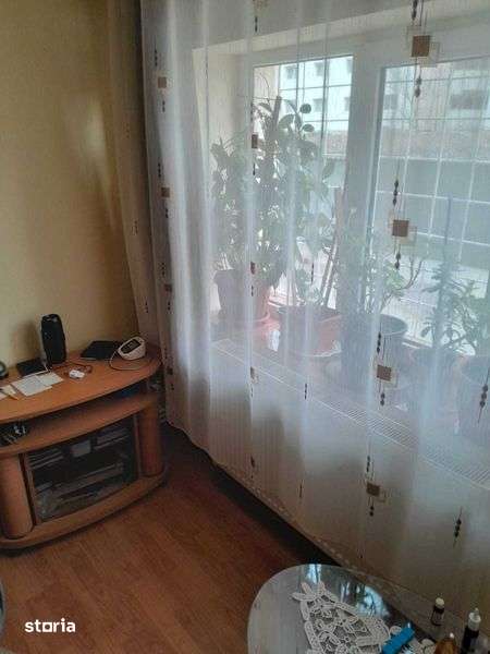 Vand apartament 2 camere ZIMNICEA — fotografia 1