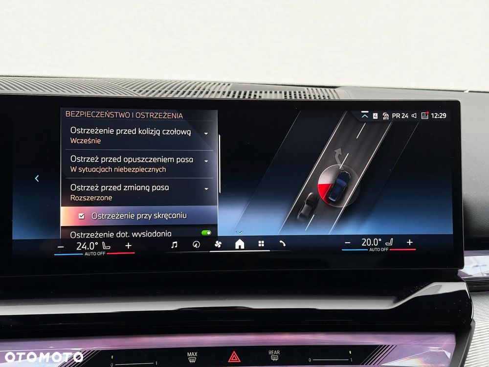 BMW Seria 5 520i - 37