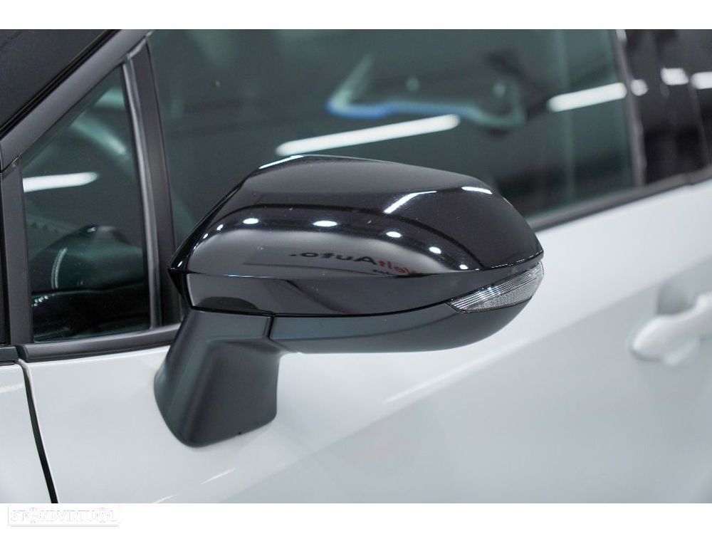 Toyota Corolla Touring Sports - 13