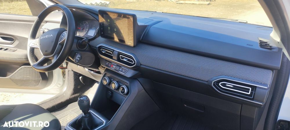 Dacia Logan TCe 90 MT6 Prestige - 6