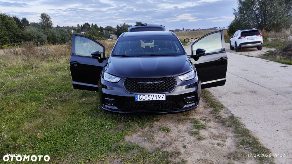 Chrysler Pacifica - 20