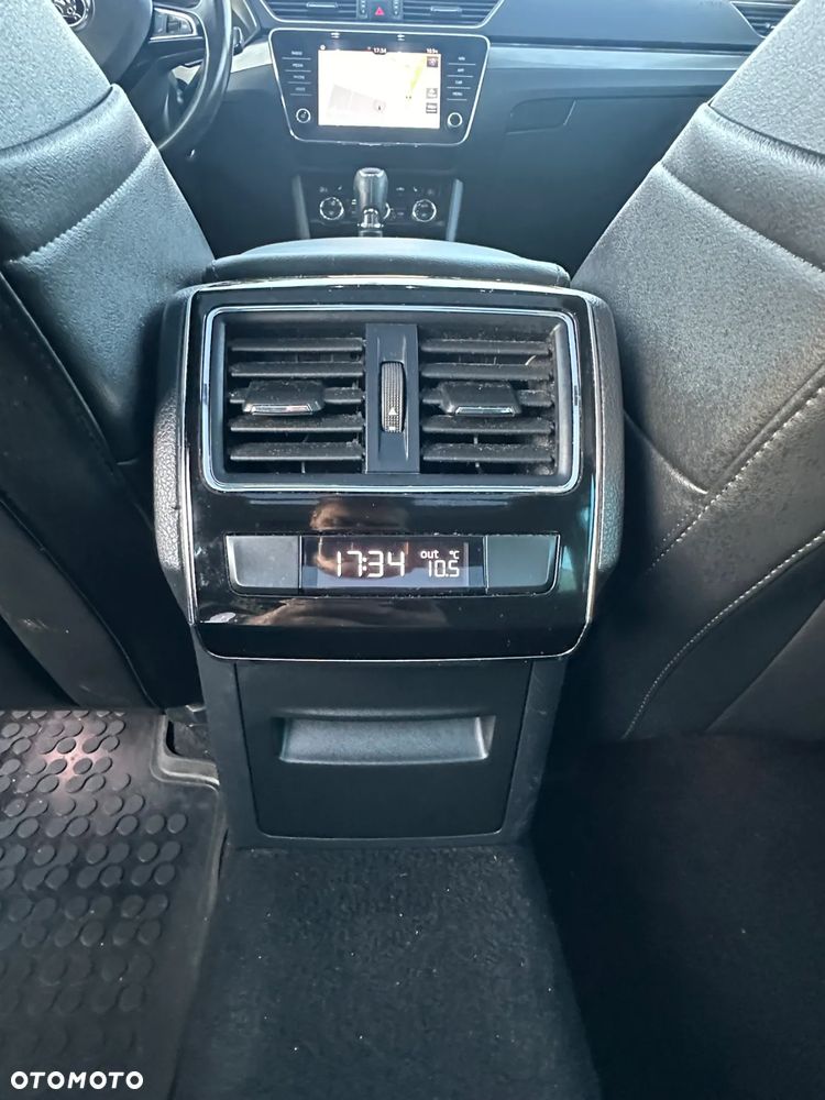 Skoda Superb 2.0 TDI Style DSG7 - 15