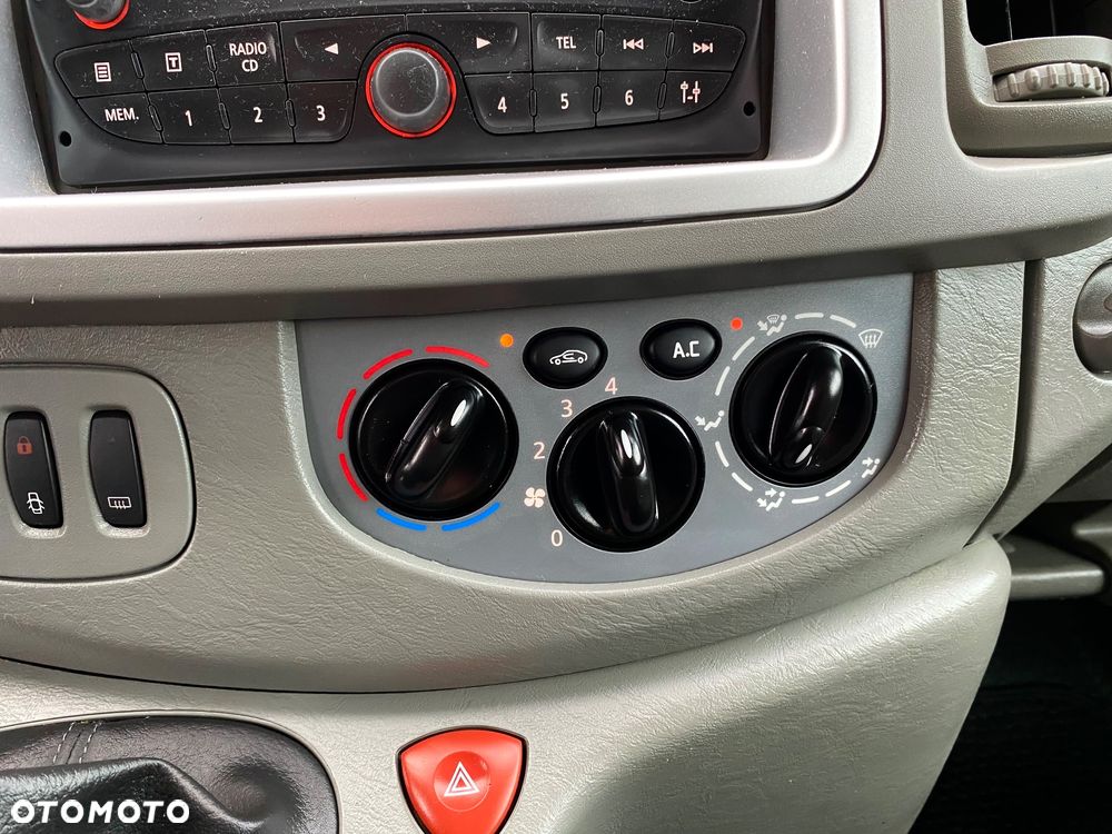 Opel Vivaro - 20