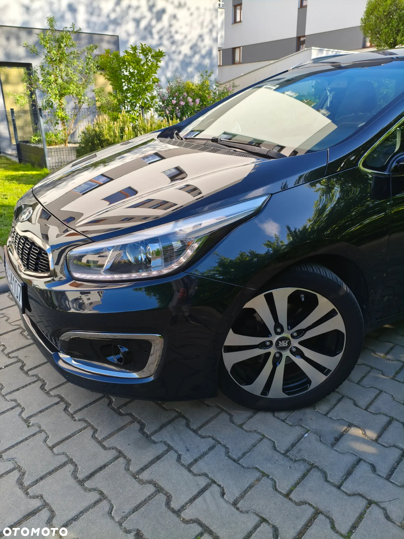 Kia Ceed 1.6 GDI Dream Team Edition - 3