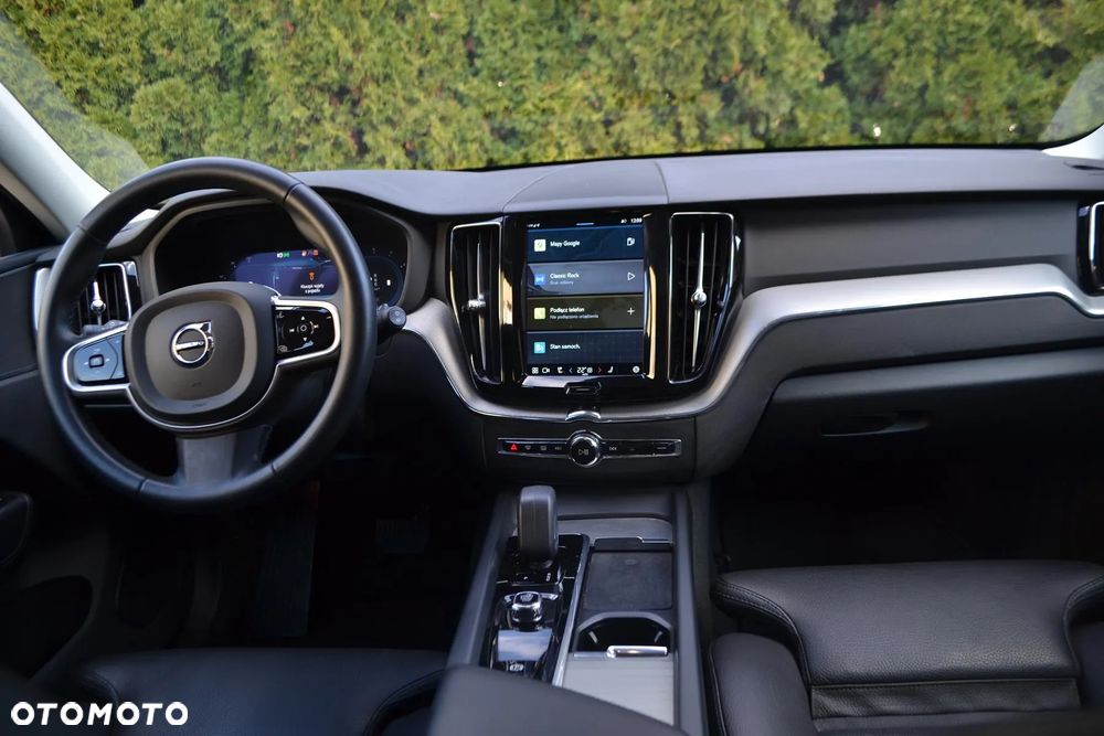 Volvo XC 60 B4 D Plus Bright - 3