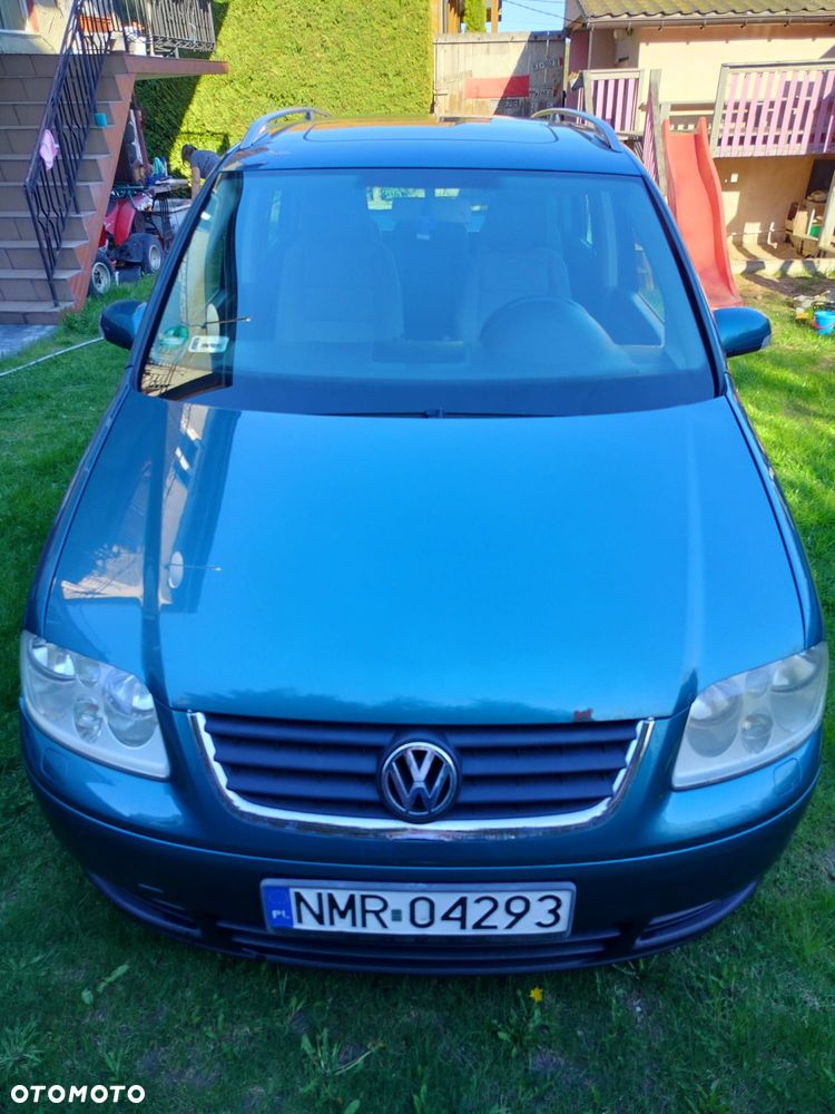 Volkswagen Touran - 5