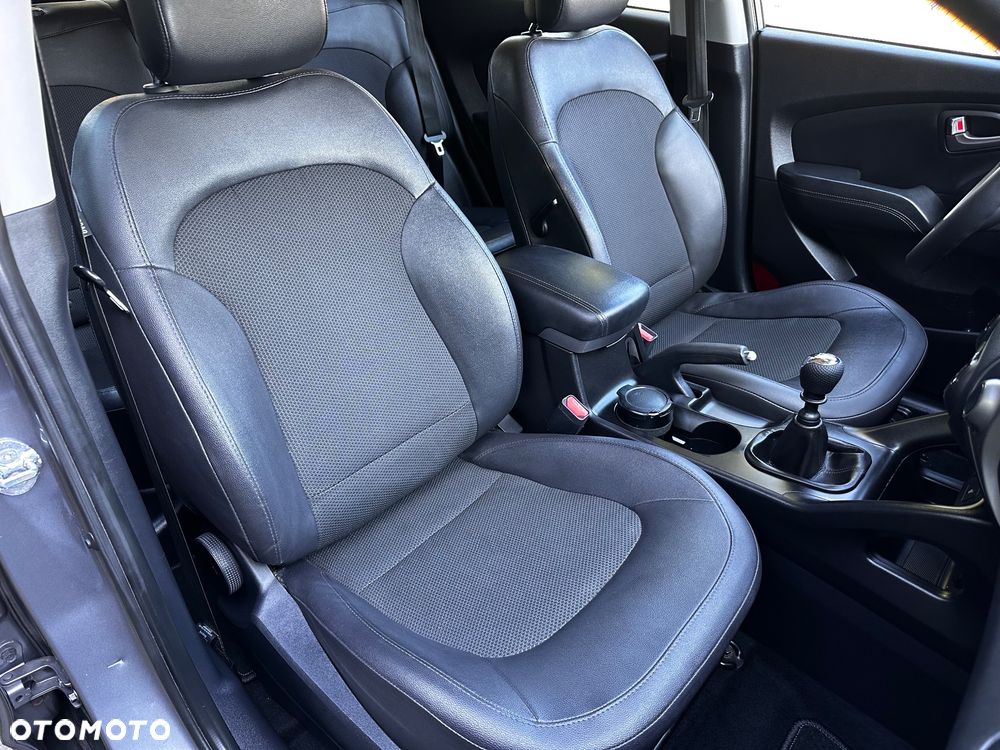Hyundai ix35 1.6 2WD Fifa World Cup Edition - 31