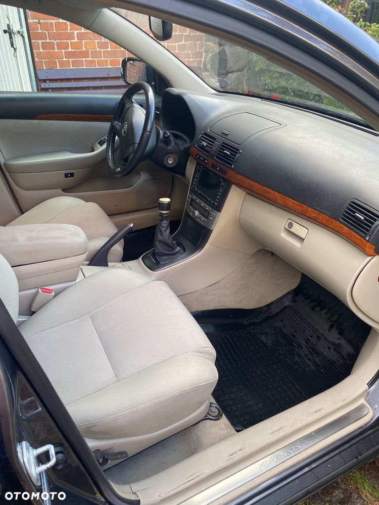 Toyota Avensis 2.0 D-4D Luna - 15