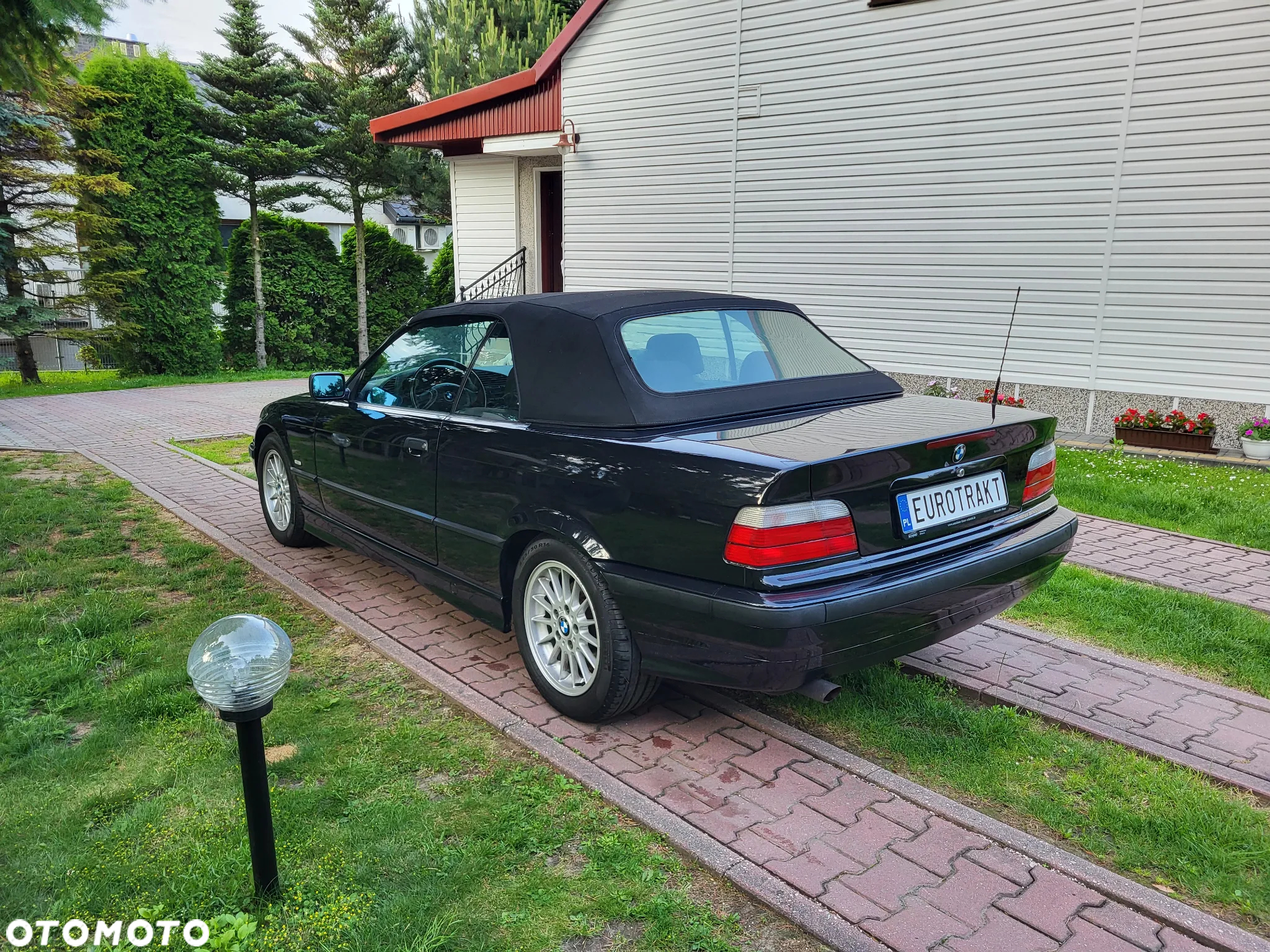 BMW Seria 3 320i Cabriolet - 6