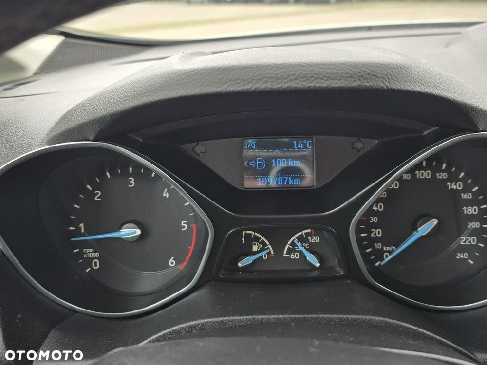 Ford Grand C-MAX - 32