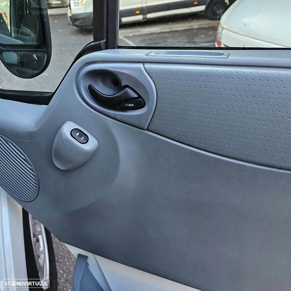 Ford e-Transit - 19