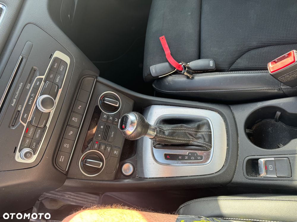 Audi Q3 2.0 TDI S tronic sport - 28