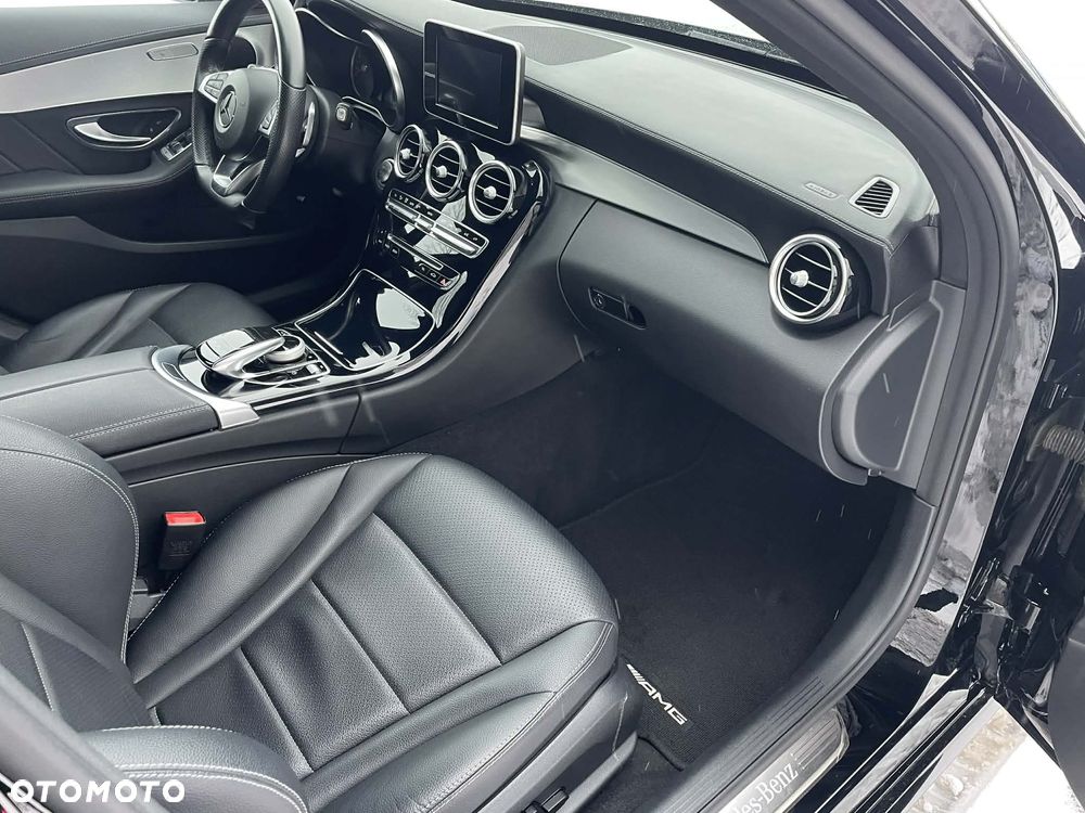 Mercedes-Benz Klasa C 200 4-Matic 7G-TRONIC - 30