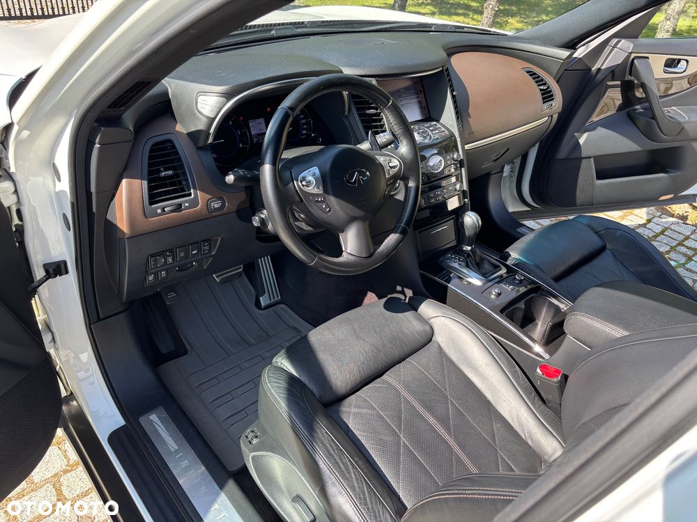 Infiniti QX70 3.0d AWD S Premium - 12