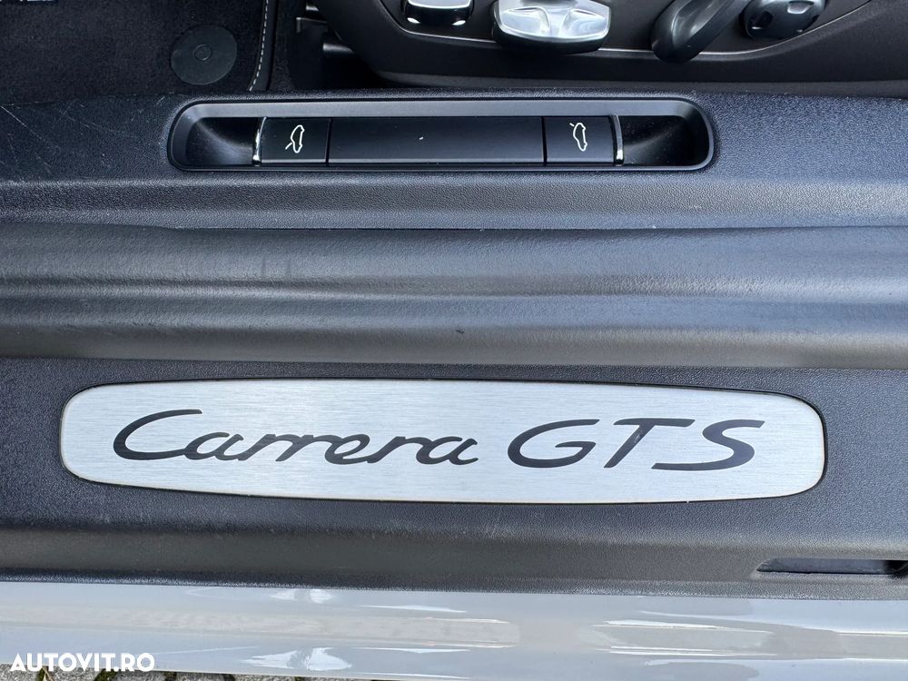 Porsche 911 Carrera GTS Cabriolet PDK - 26