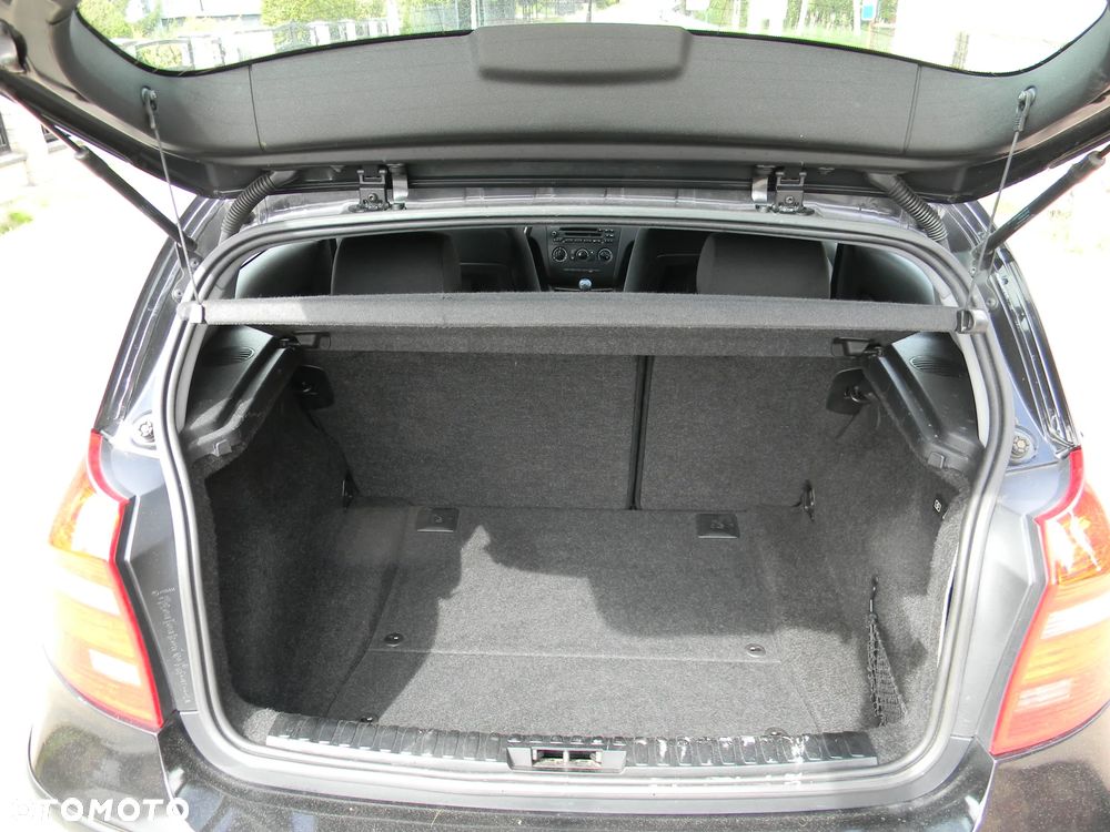 BMW Seria 1 116i - 8