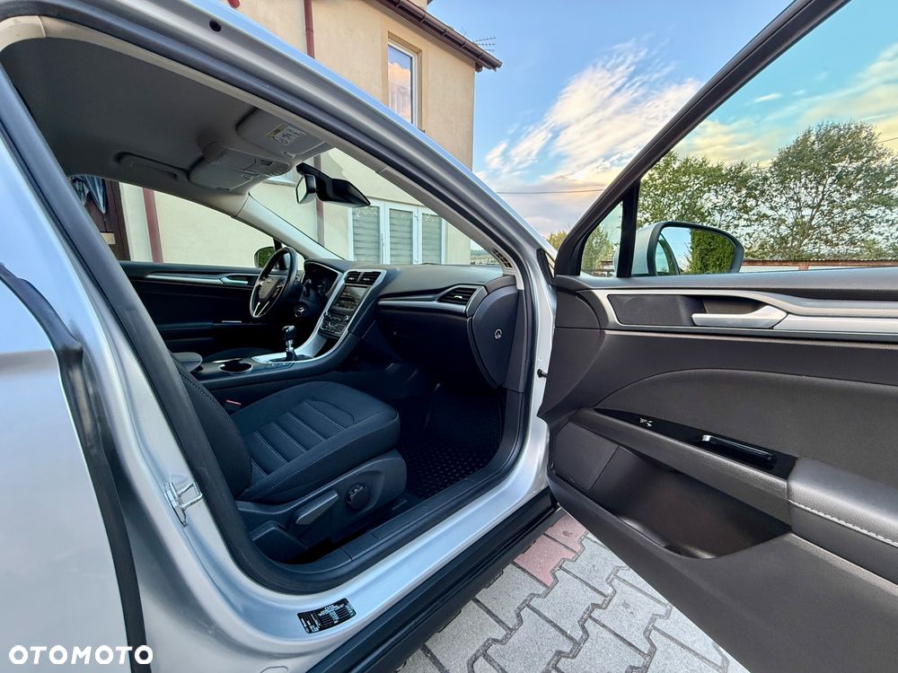 Ford Mondeo - 20